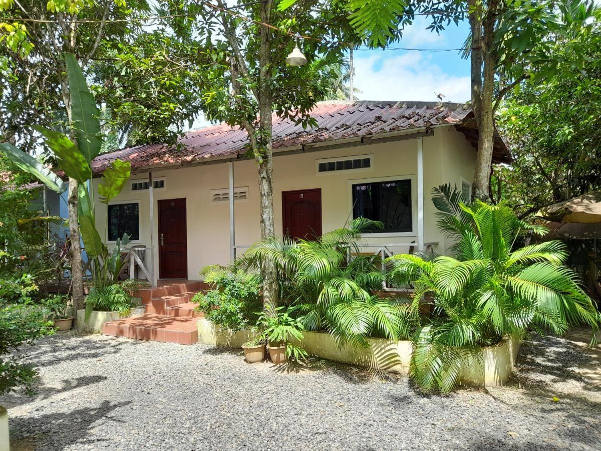 Green Mango Bungalows Kampot Exteriör bild